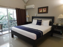 Load image into Gallery viewer, Premium Studio King Bed/Kitchen (29,980JMD)