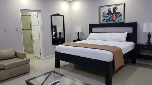 Premium Studio/ King Bed JMD